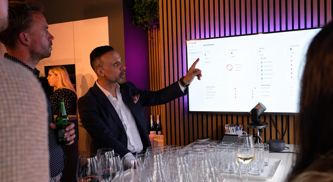 FlowQi demonstrated to an audience